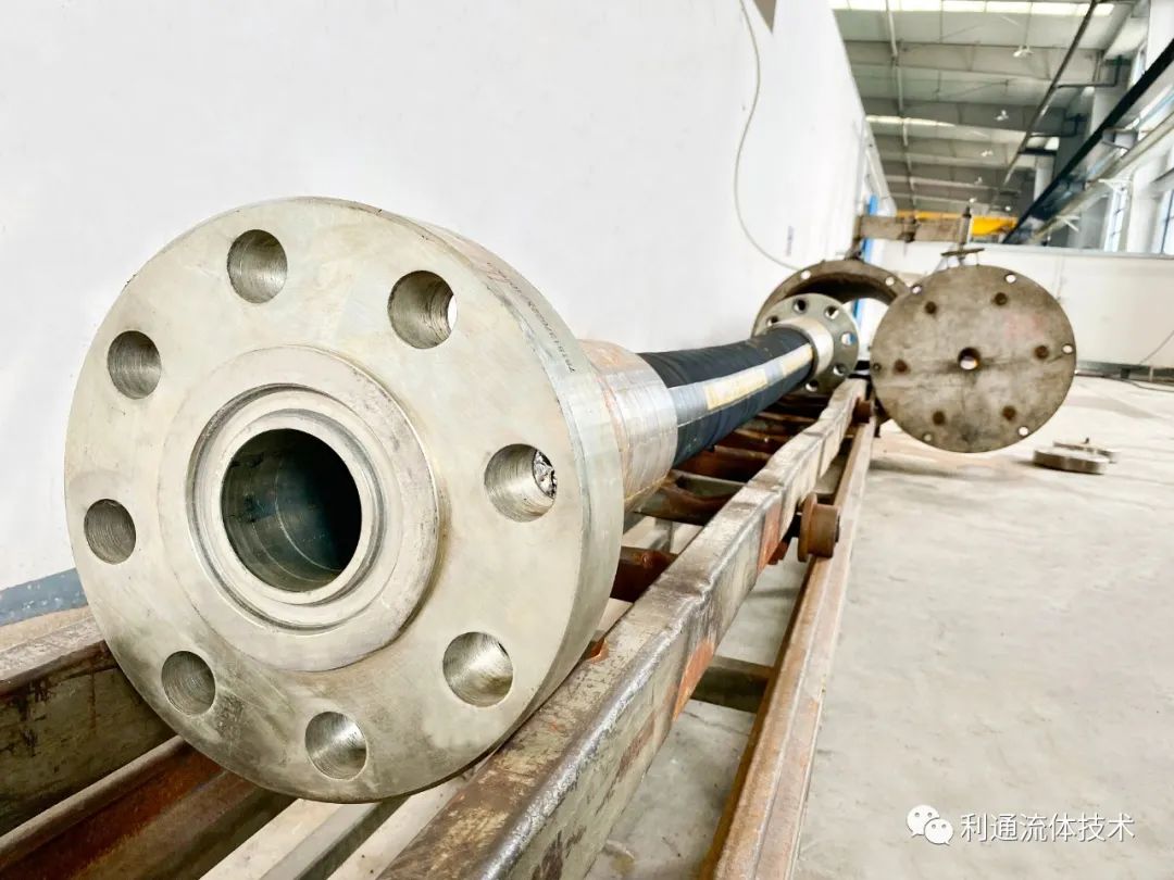 PTFE軟管：耐腐蝕性能如何重塑工業(yè)流體傳輸標準？